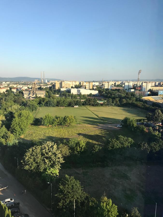Apartament In Regim Hotelier Bacău Esterno foto