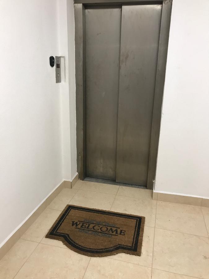 Apartament In Regim Hotelier Bacău Esterno foto