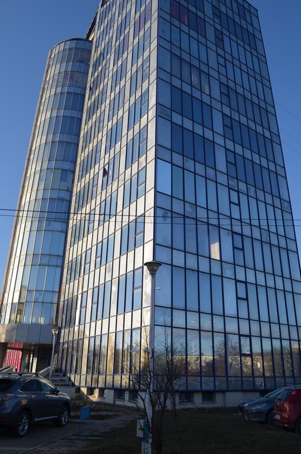 Apartament In Regim Hotelier Bacău Esterno foto