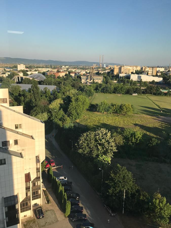 Apartament In Regim Hotelier Bacău Esterno foto
