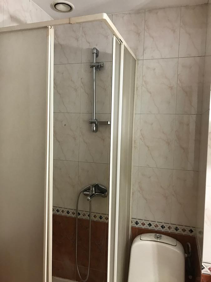 Apartament In Regim Hotelier Bacău Esterno foto
